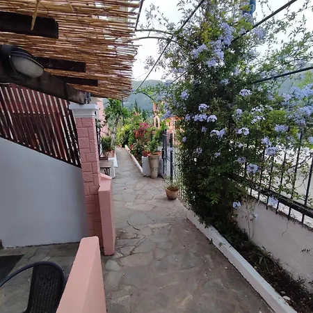 Avra Aparthotel Dassiá