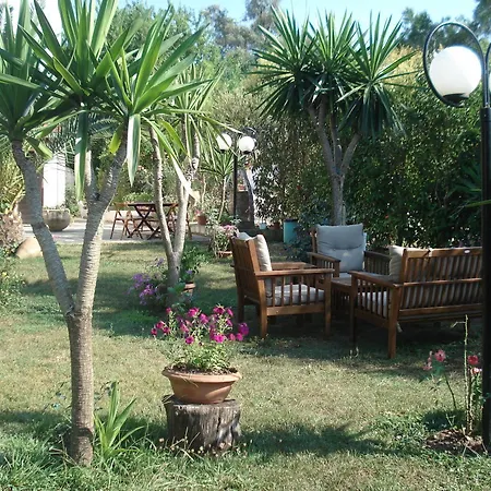 Avra Aparthotel Dassiá